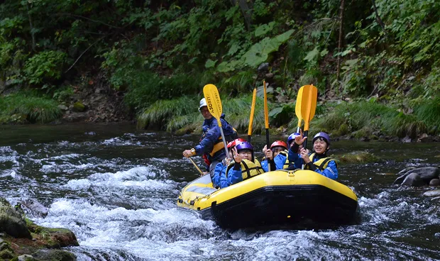 ラフティング体験の様子